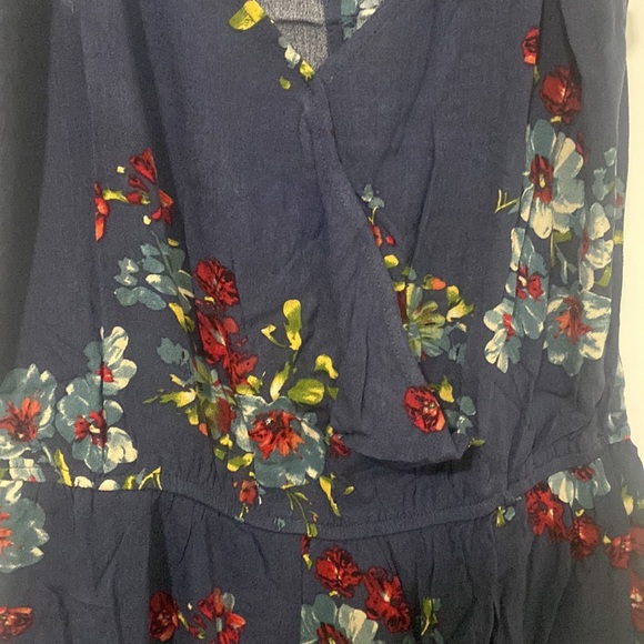 Navy Floral Print Romper - Picture 7 of 11